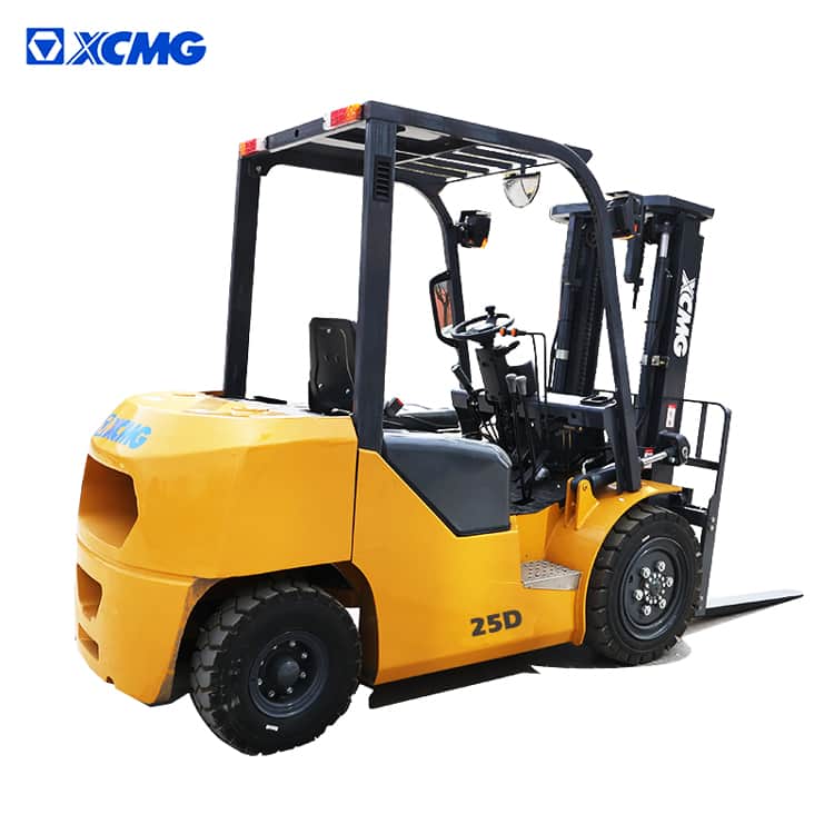 XCMG Japanese Engine XCB-D25 2.5 TON Diesel Truck China Self Loading Forklift With Clamp