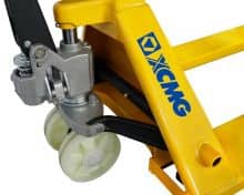XCMG 2.5ton 3ton Small Cargo Lift Hand Fork Lifter Garage Type Mini Forklift