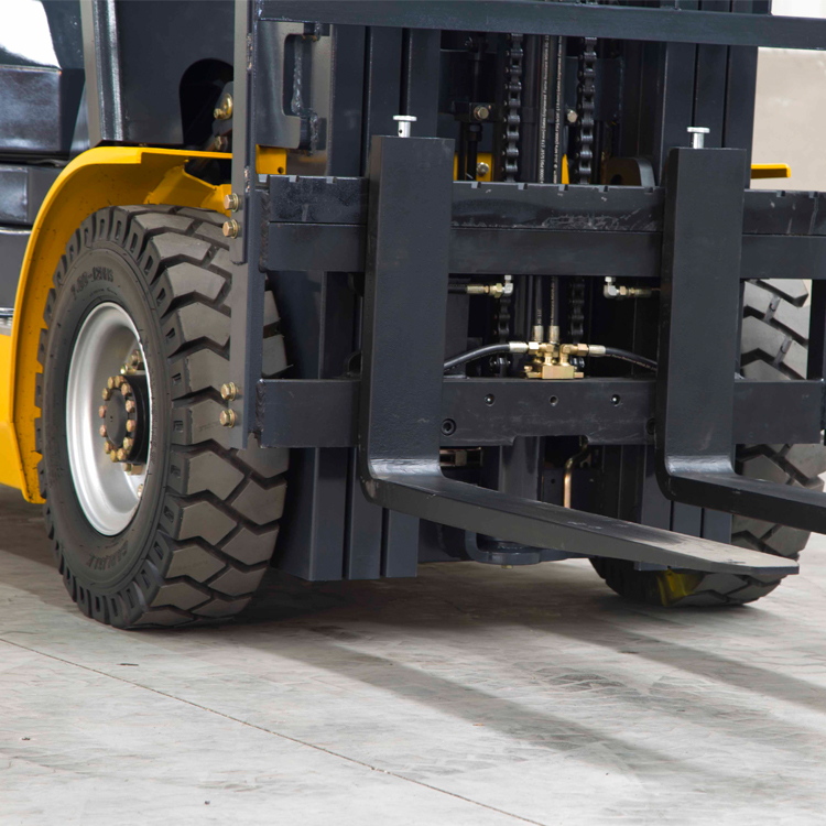 XCMG FD25T quick attach material forklift forks port diesel forklift