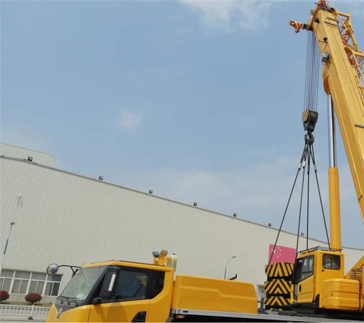 XCMG Manufacturer QY70KC China Brand New 70 Ton Mobile Truck Crane Price