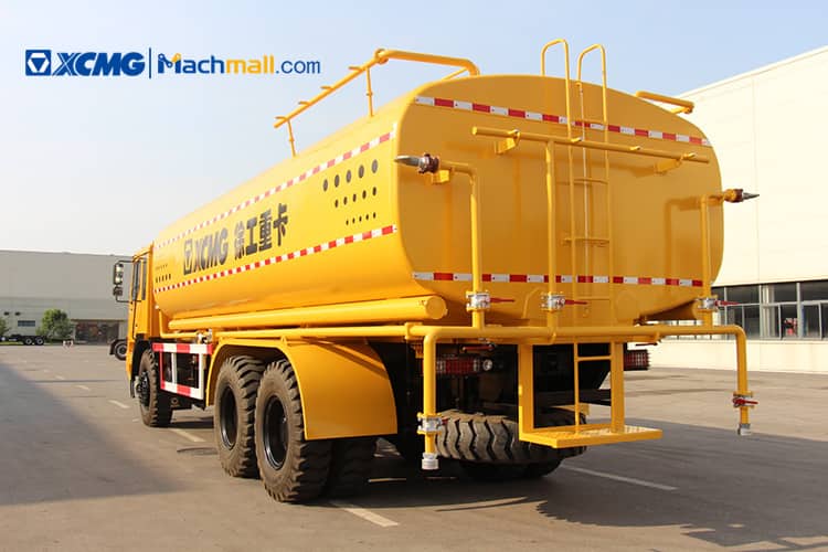 XCMG LHD Off Road Widebody Water Tank Sprinkler Truck for Mining price