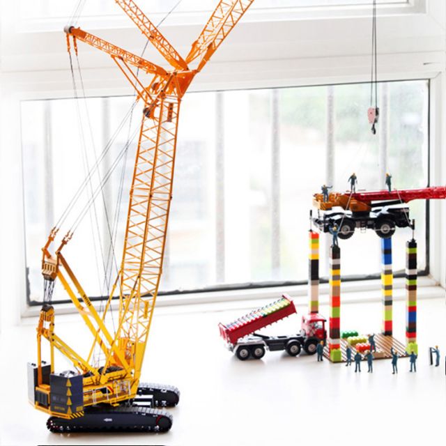 XCMG Crawler Crane QUY300 Model (1:50)