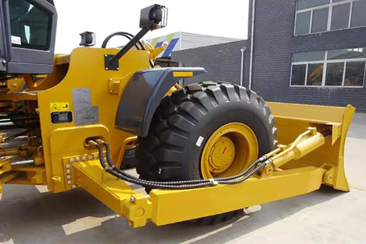 XCMG DL350 wheel bulldozer 350HP China mining wheel dozer price
