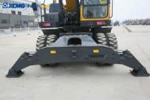 XCMG wheeled excavator 20 ton excavator with tires XE210WB price
