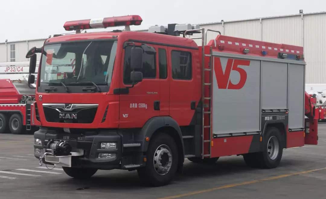 XCMG official multifunction fire fighting truck rescue fire truck AP50F1