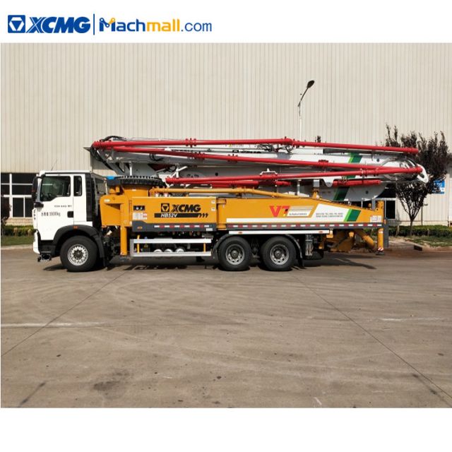 XCMG 52m concrete pump machine HB52V with HOWO chassis for sale