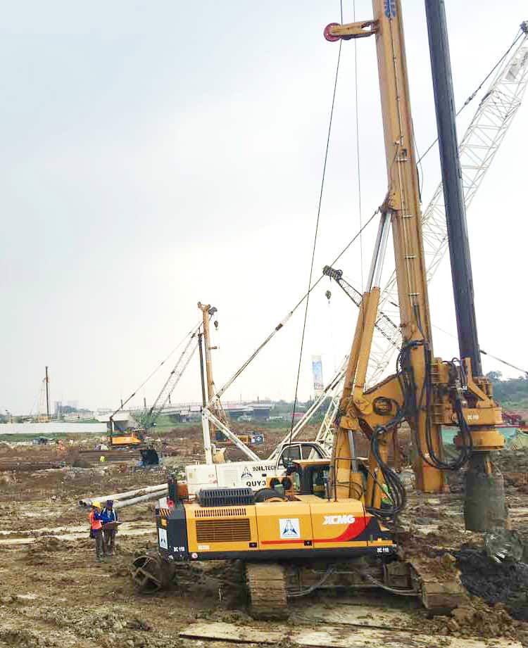 XCMG XR180DII 180kn 46m hydraulic pile rig Rotary Drilling Rig for sale