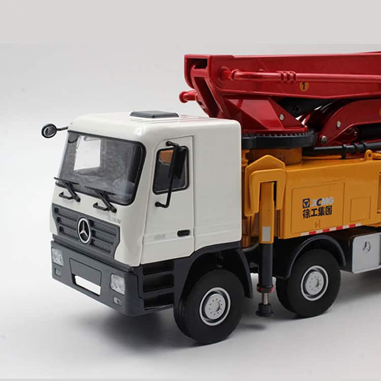 XCMG Concrete Truck HB56 Model (1:50)