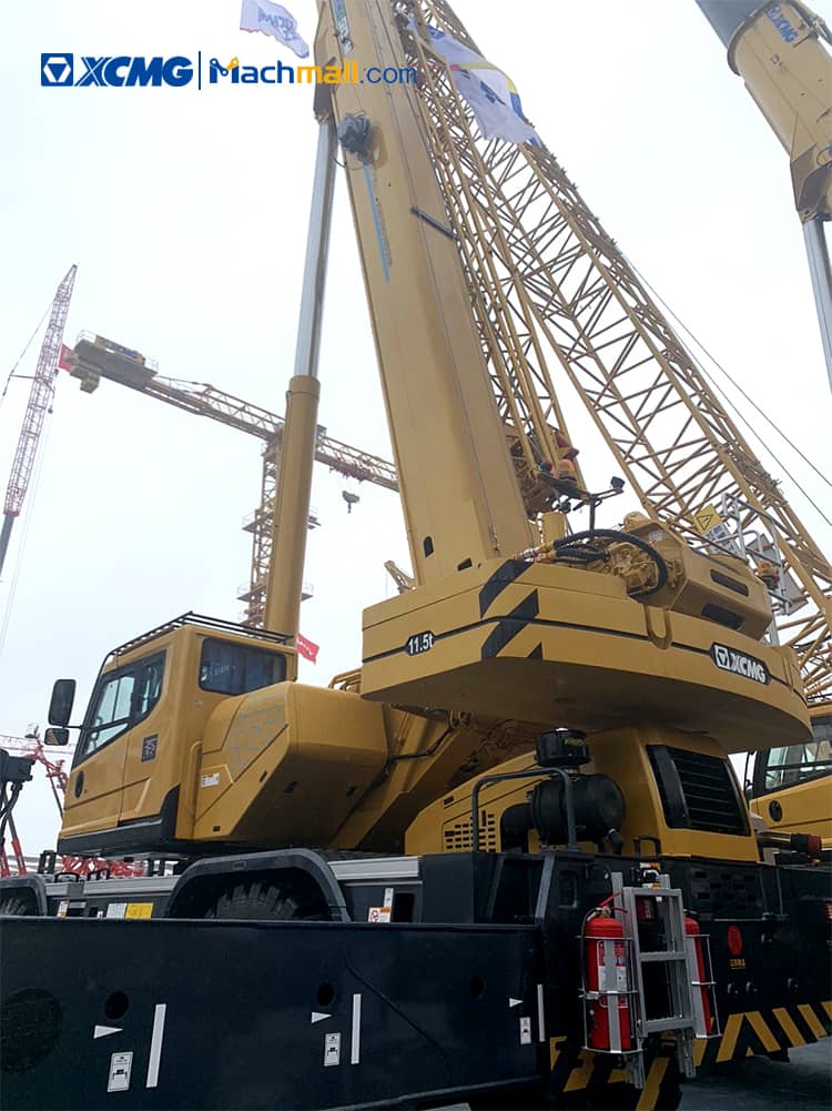 XCMG 90 ton hydraulic rough terrain cranes XCR90_M for sale