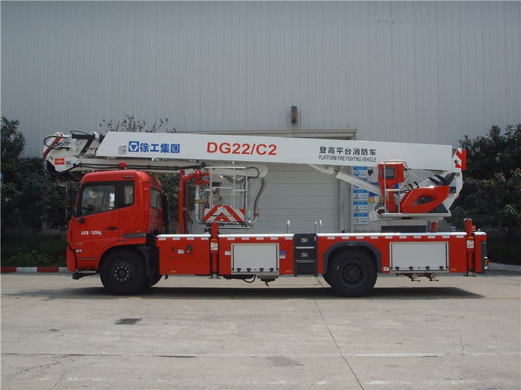 XCMG 4x2 fire rescue truck DG22C2 small mini 22m aerial platform fire truck price for sale
