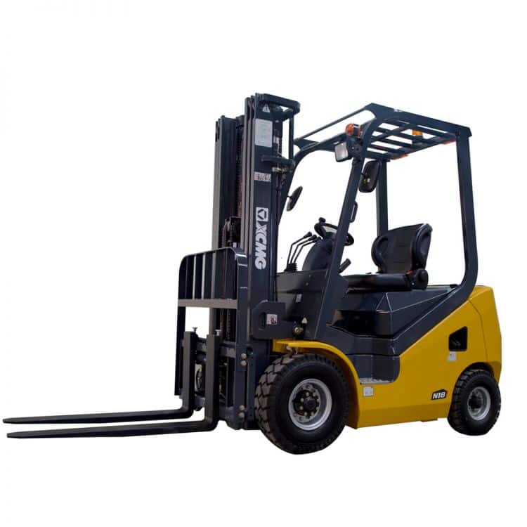 XCMG 2T Diesel Forklift FD20T Diesel Engine with Clamps for sale