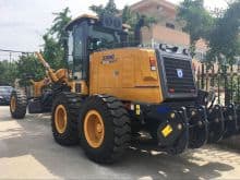 XCMG mini motor grader machine GR180DXI spare part grader transmission gearbox and engine part price