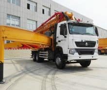 XCMG Schwing Official 30m concrete pump machine HB30K Chinese small truck mounted concrete pump price