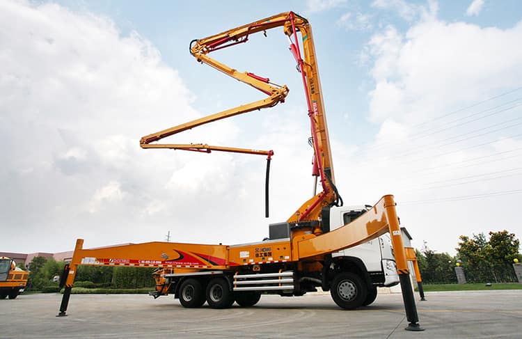 XCMG Schwing Official 50m mobile concrete pump HB50V China truck mounted concrete pump price
