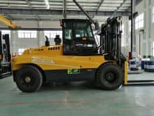 XCMG China new heavy duty forklift small 16 ton counterweight diesel forklift HNF-160S