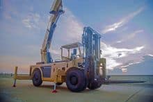 12 ton hydraulic forklift crane truck HNFC120-450 with Cummins engine