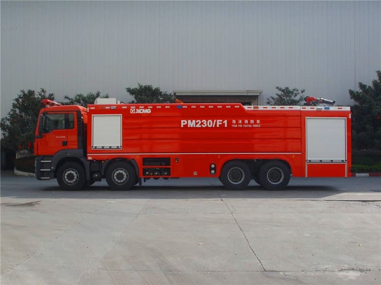 XCMG 8x4 23ton foam fire truck PM230F1 China large new mobile fire fighting truck machine for sale
