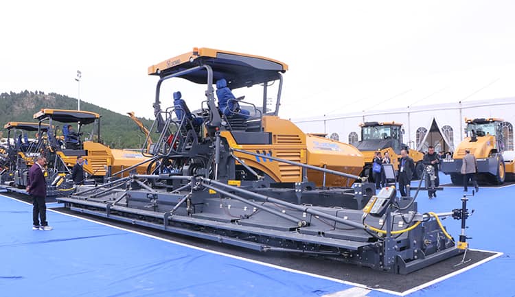 XCMG asphalt machinery RP1253 paving road machine paver