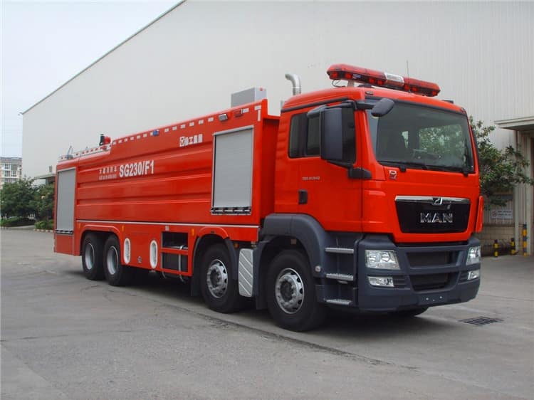 XCMG 8x4 23ton water tank fire truck SG230F1 China new mobile heavy duty fire fighting truck price