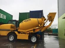 XCMG Manufacturer SLM4 3.5m3 Mobile Self Loading Concrete Mixer with Pump