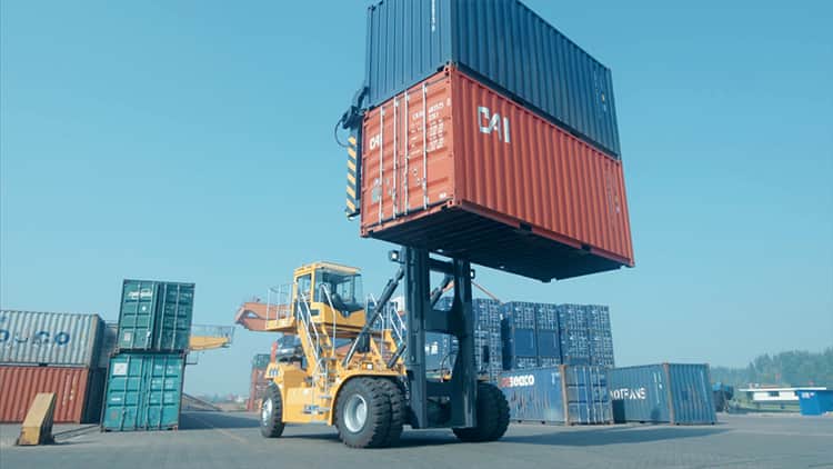 XCMG 9 Ton Empty Container Handler Reach Stacker Crane China Porting Machine XCH90 Price