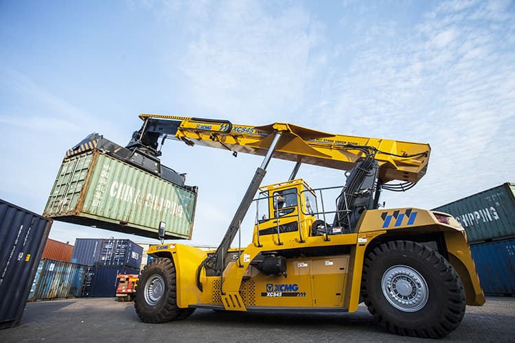 XCMG Electric Reach Stacker 45 Ton China Container Stacker Crane XCS4531EK For Sale