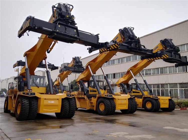 XCMG 20ft 40ft Port Container Cranes 45T 15m Mobile Reach Stacker Crane