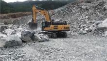 XCMG 50 Ton Large Mining Excavator XE520DK With Rock Breaker Excavator Machine For Sale