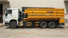 XCMG official cement powder binder spreader truck XKC163 with HOWO chassis