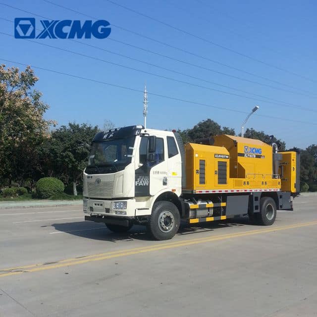 XCMG manufacturer pavement maintenance vehicle XLY103TB road repair machines for sale