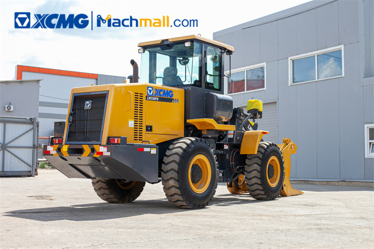 XCMG 3ton small Front Loader LW330FN For Sale, MACHMALL