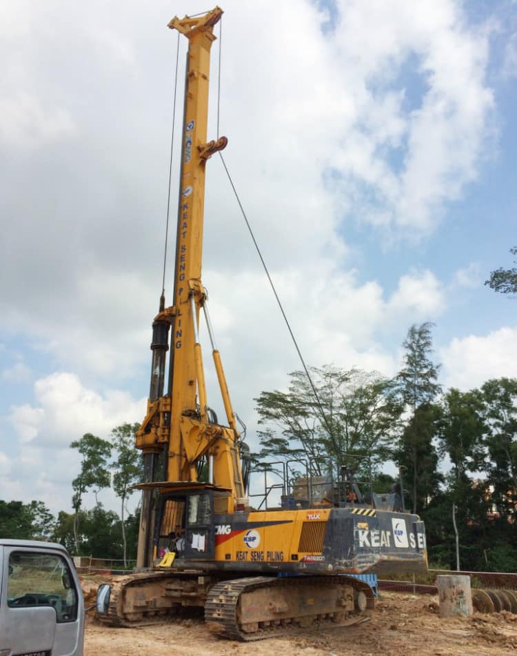 XCMG Retread Machine XR220DII 67m Rotary Drilling Rig For Sale