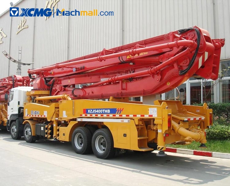 XCMG concrete pump machine diesel with Sinotruk HOWO chassis HB43V sale in Vietnam