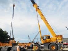 XCMG Brand Lifiing Machinery XCR60L5_U 60 ton Rough Terrain Mobile Crane With CE Price