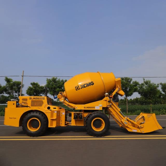XCMG HT2.6cubic left front drive self-loading mixer SLM2600S for sale
