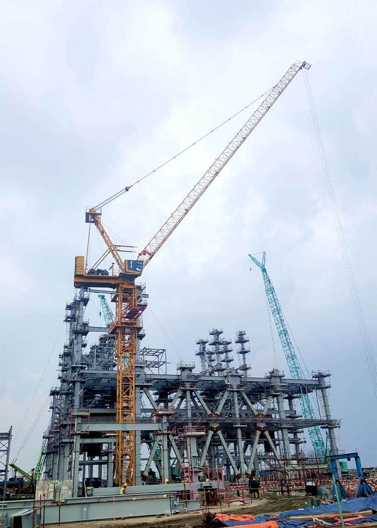 XCMG brand construction crane XGL300A-18S 60m length 18 ton luffing jib tower crane for sale