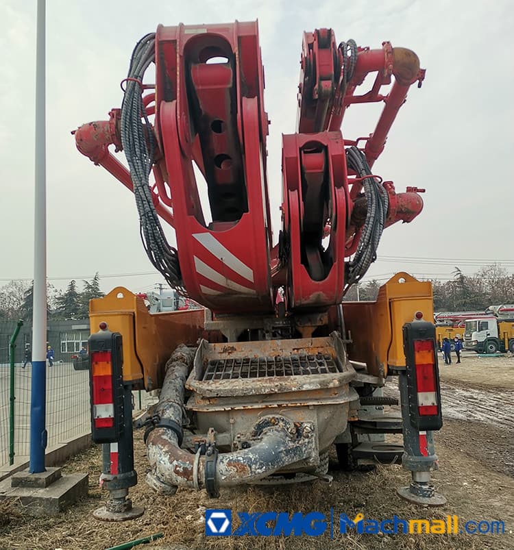 XCMG Machinery 75m HB75 Used Truck Mount Concrete Pump For Sale
