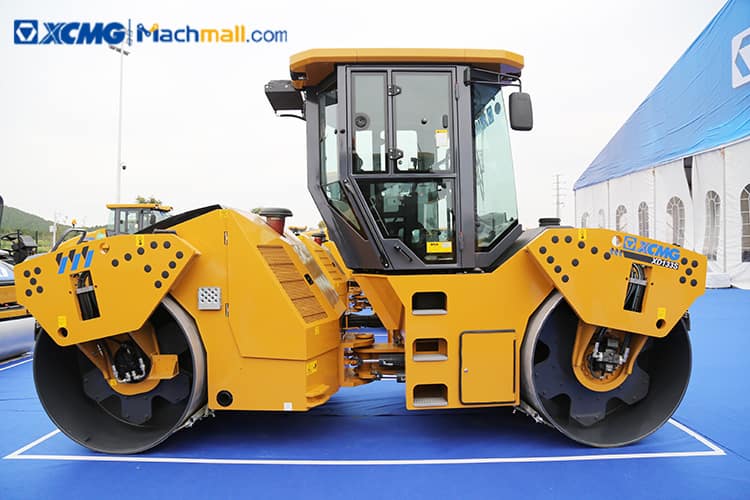 13 ton XCMG double drum vibratory road roller XD133S for sale