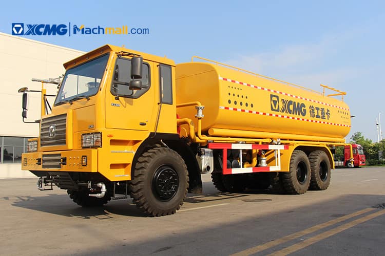 XCMG LHD Off Road Widebody Water Tank Sprinkler Truck for Mining price