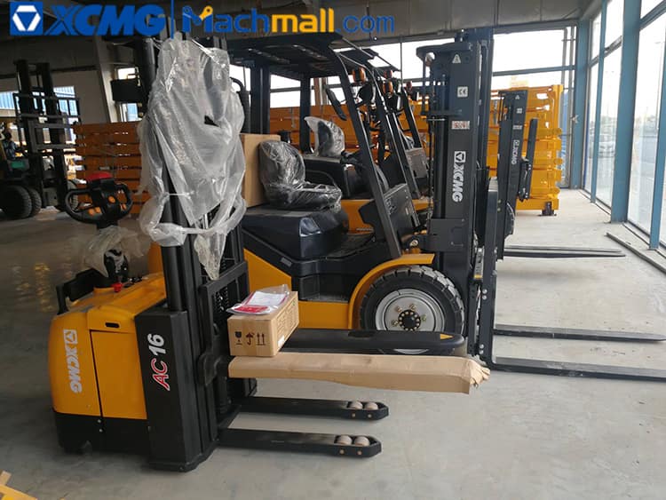 XCMG XCS-PW20 2 ton stand-on electrical pallet stacker with accumulator price
