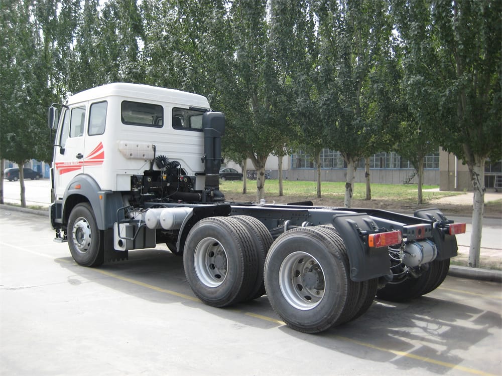 BEIBEN diesel tractor truck NG80B 380HP with Benz technology