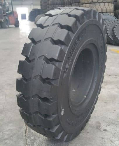 SOLID TYRE FOR PNEUMATIC TYRE RIMS SP900/S900C PATTERN