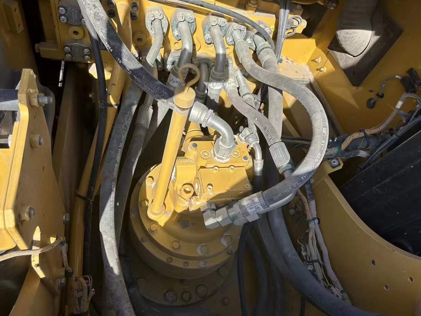 CAT 320 Hydro Compact Excavators Used Excavators Sale, MACHMALL