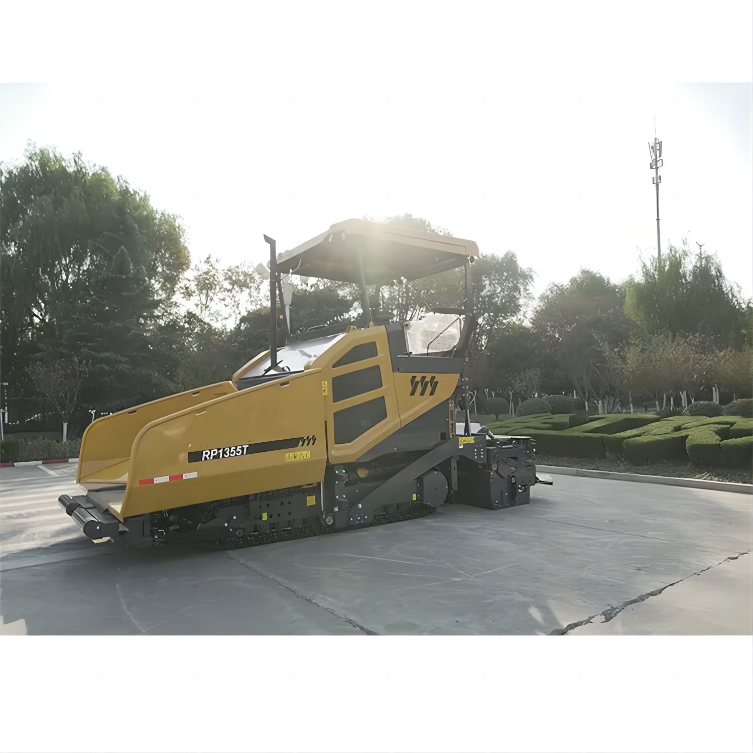XCMG RP1355T Pavers For Driveway Used Asphalt Paver Price, MACHMALL