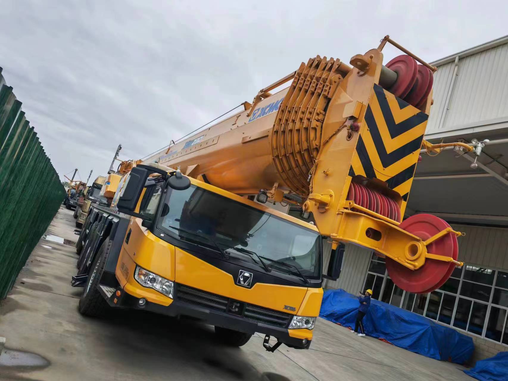 XCMG Used Lifting Equipment Crane 230 Ton XCA230C All Terrain Crane