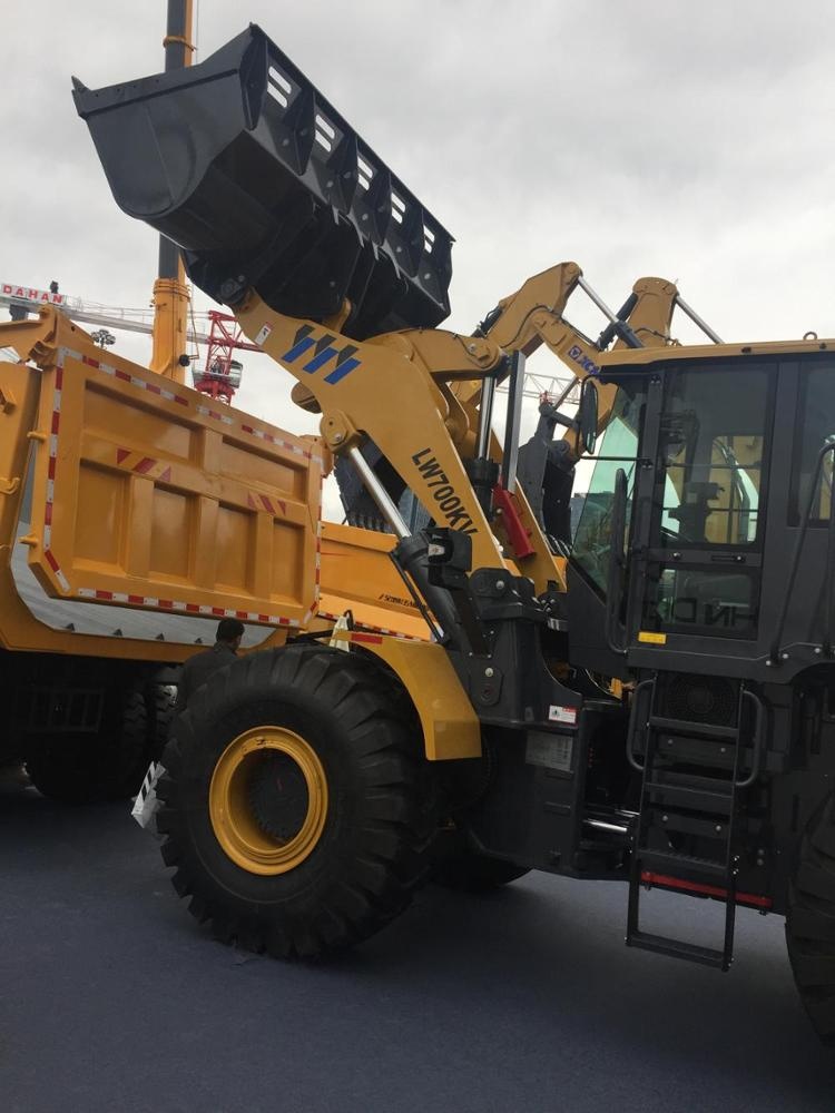 XCMG Used Wheel Loader 7ton LW700KV Bucket Loader For Sale, MACHMALL