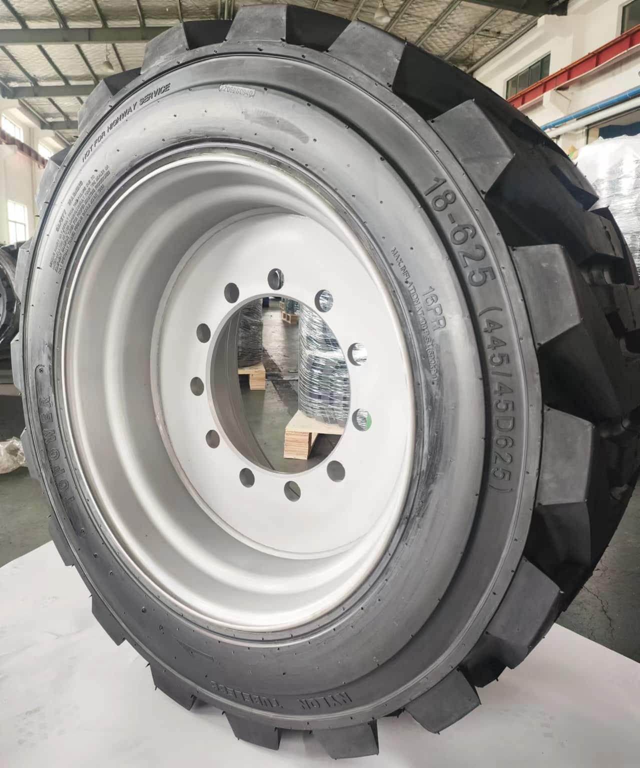 Pu foam filled solid tyre 18-625 for JLG 800AJ 680S skid steer