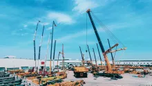 Aiming at new industrialization, XCMG climbs without stopping