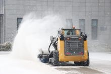 Snow and Ice Alert! Clear Roads, XCMG in Action!