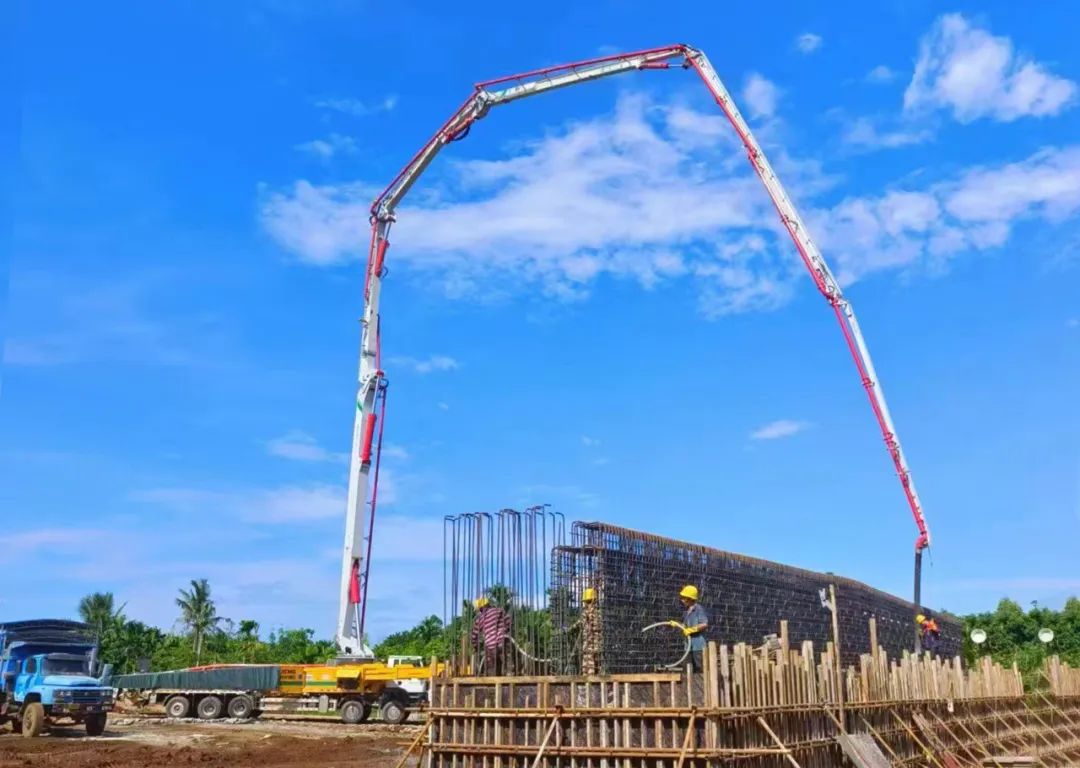 XCMG 72-Meter Concrete Pump Truck Contributes to 